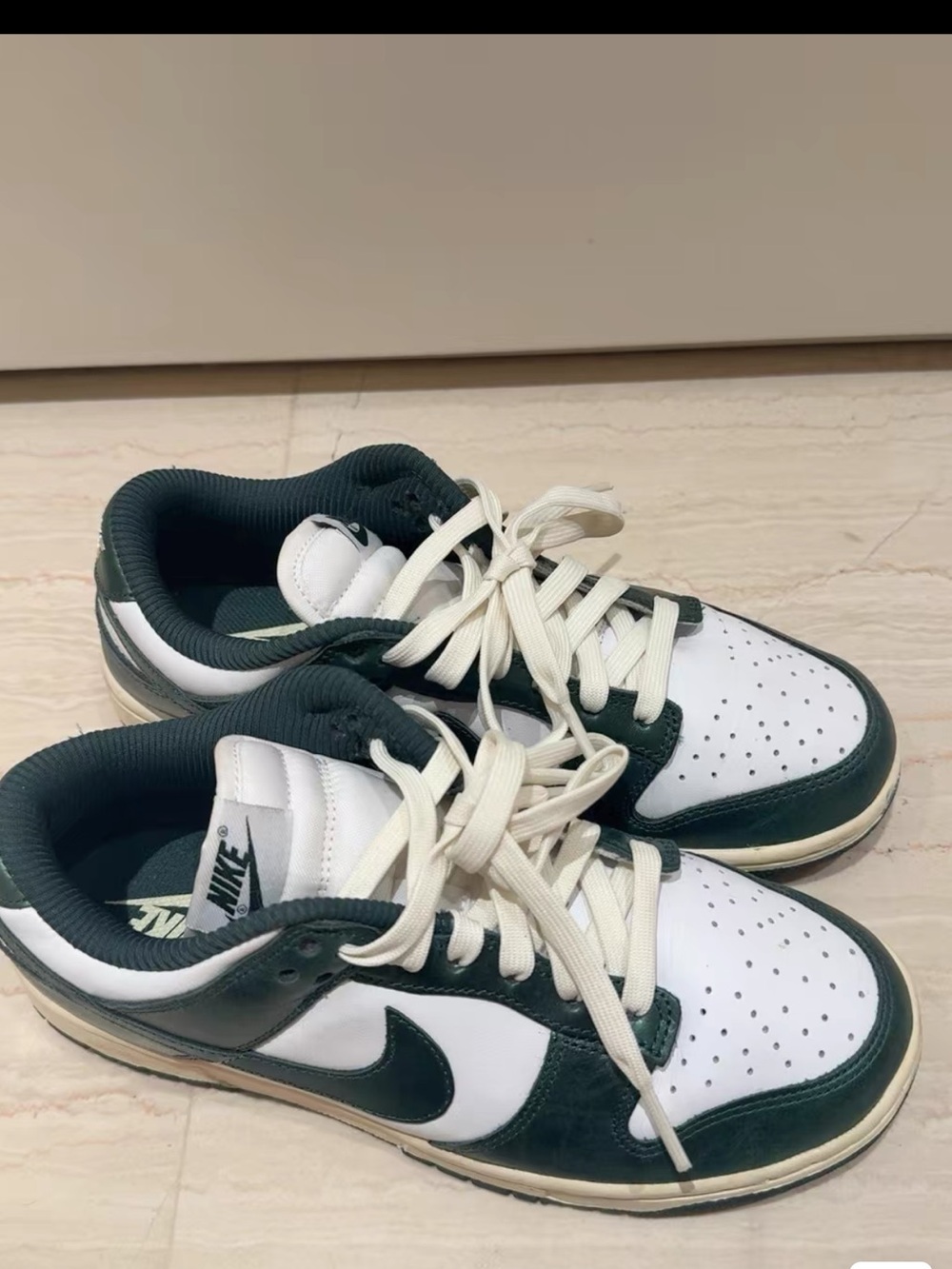 Nike Low-Top Sneakers in White and Dark Green